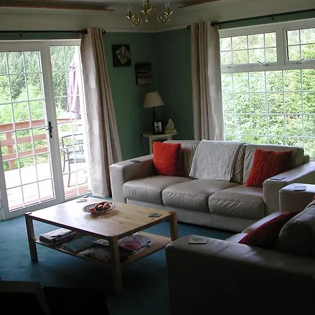 فندق مبيت وإفطار Laragh Mountain View 4*